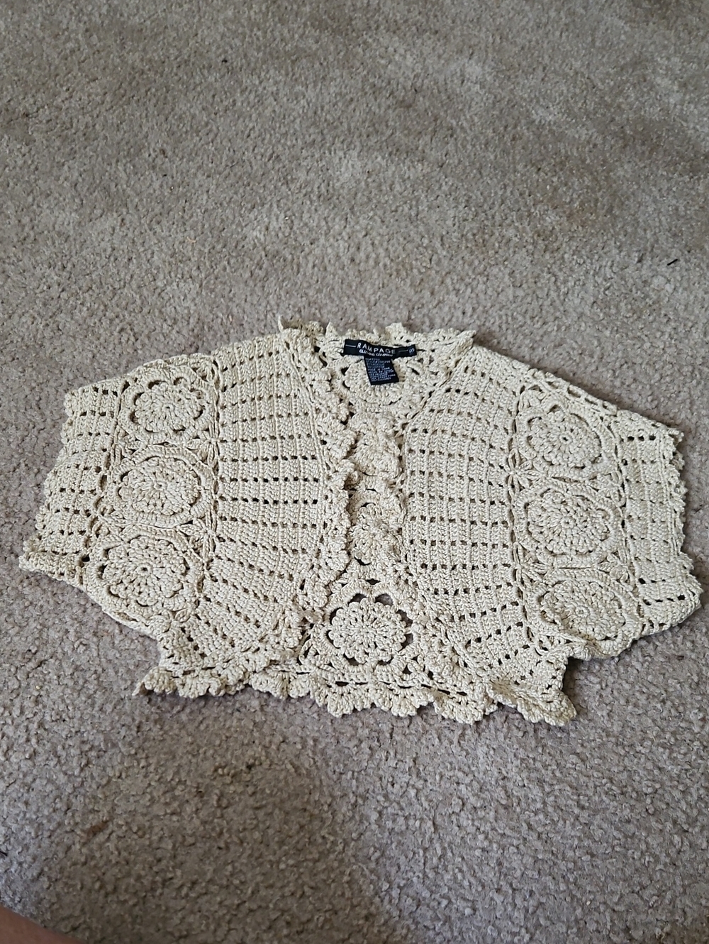 Rampage Cream Cropped Crochet Top, Juniors Size Small, Cotton Acrylic